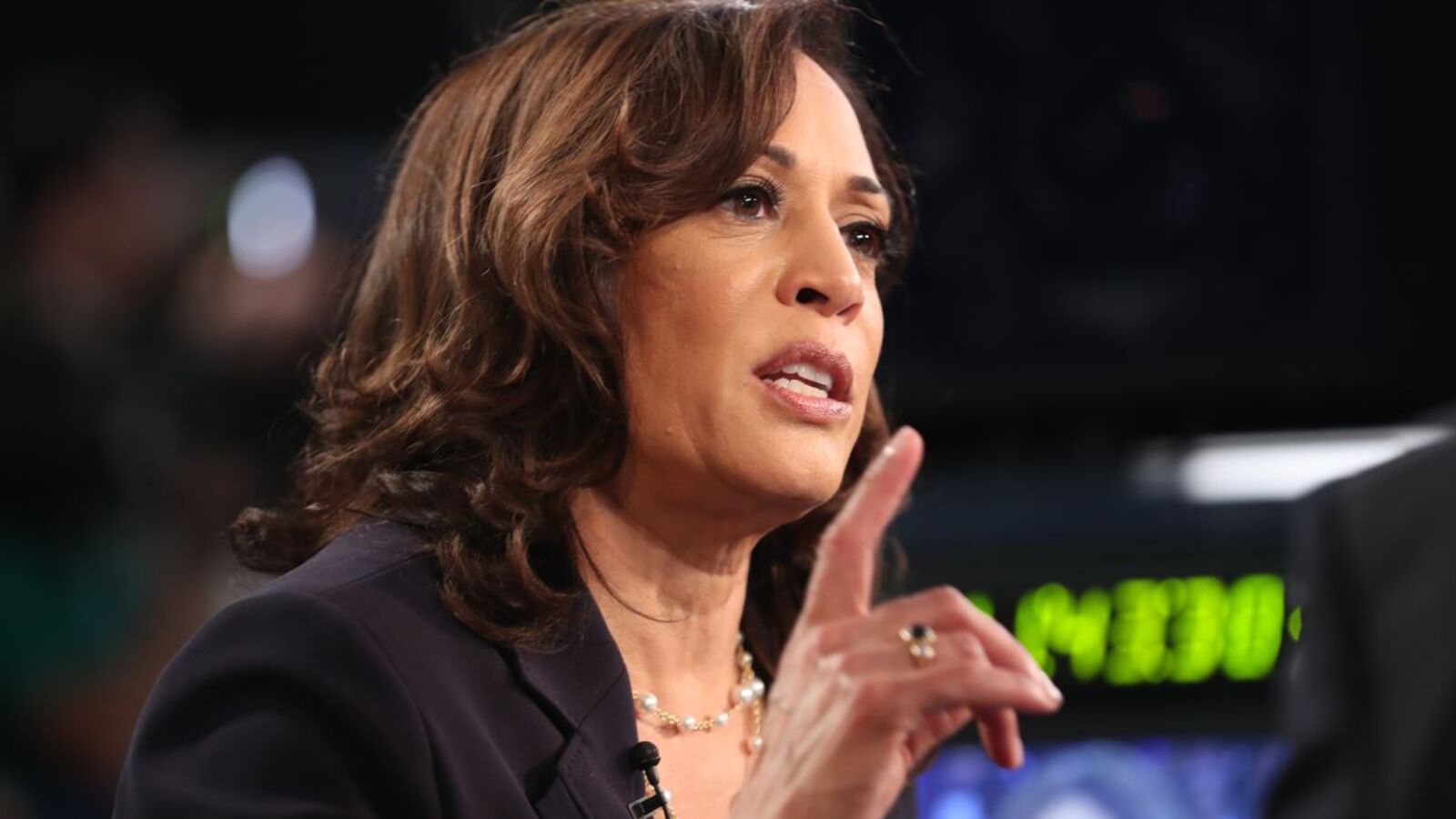 Kamala Harris Now Tied for 3rd With Elizabeth Warren in Polls Behind Two Old White Men