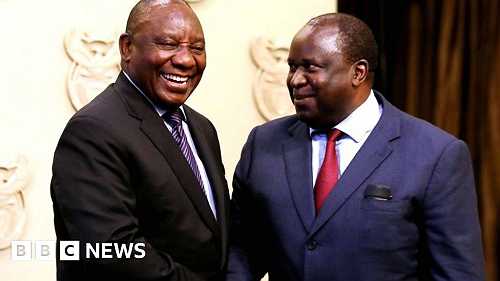 Tweeting South Africa finance minister reprimanded