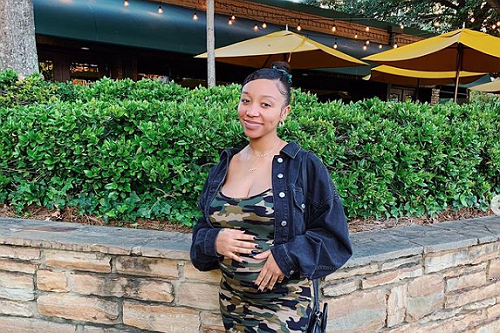 'Prettiest Soon To Be Mama Eva': Zonnique Pullins's Fans Think She's Glowing In Camo Dress as She Gets Closer to Her Due Date
