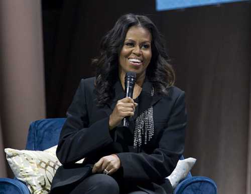 Michelle Obama’s Book Sells 1.4 Million Copies in a Week