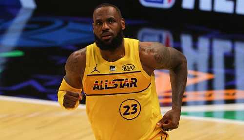 Cynical King? LeBron James Says It’s “A Private Thing” When Asked If He Will Take COVID-19 Vaccine