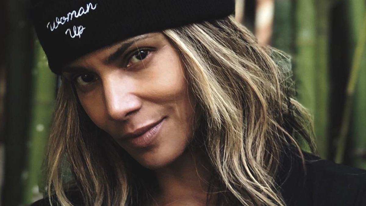 'Dem Legs Doe': Halle Berry Shuts Down the Internet with Bikini Picture