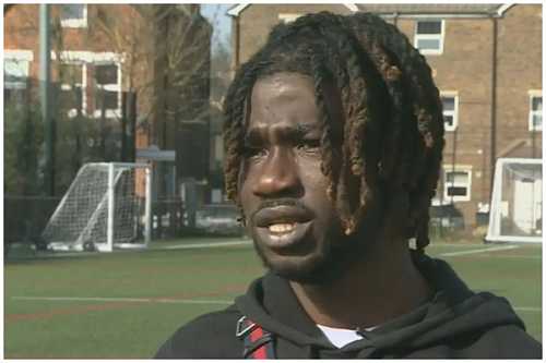 Video: Man Stopped, Frisked, and Handcuffed By UK Cops for Not Being 'Dressed for the Climate'