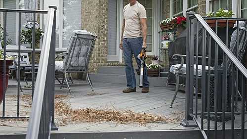 Do Battle Against Falling Leaves With This One-Day Blower Sale, Starting at $40 Do Battle Against Falling Leaves With This One-Day Blower Sale, Starting at $40