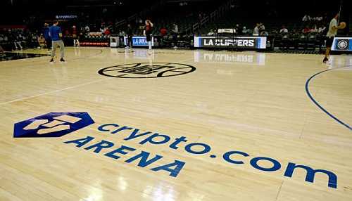 Yiiiikes: Crypto.com Accidentally Sends $10.5 Million To Woman While Processing $100 Refund, Demands Money Back After 7 Months