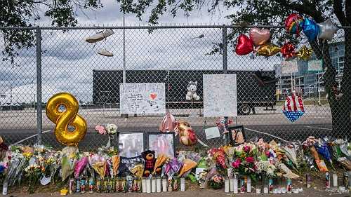 Travis Scott Settles Lawsuit With Victims of Astroworld Tragedy Travis Scott Settles Lawsuit With Victims of Astroworld Tragedy