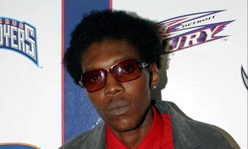 Congrats! Vybz Kartel Proposes To His Girlfriend Three Months After Prison Release (VIDEO)