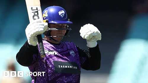 Women's Big Bash League 2024: Lizelle Lee smashes 150 as Hobart Hurricanes beat Perth Scorchers