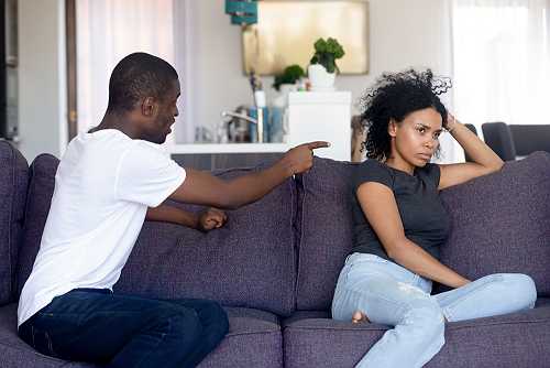 7 reasons to immediately stop dating someone with anger management problems