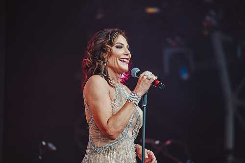 Countess Luann Announces UK Cabaret Tour - CelebMix