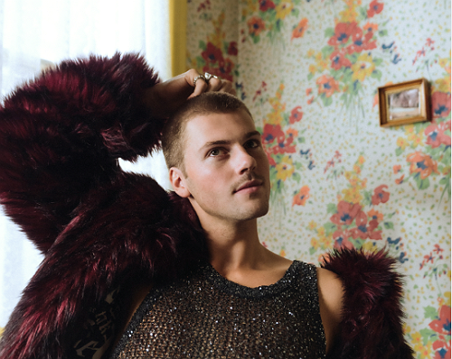 Ruel embraces acceptance on single 'Cats On The Ceiling' - CelebMix