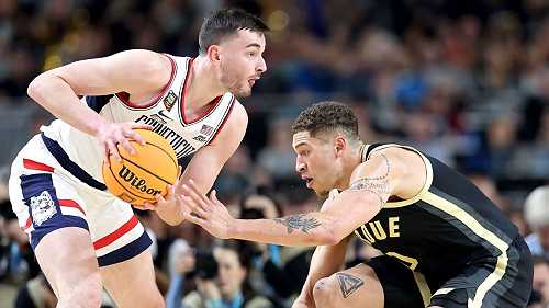UConn's Karaban still in protocol, to sit vs. Baylor
