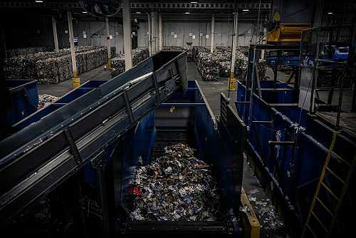 Amp Robotics raises $91M to build more robot-filled waste sorting facilities | TechCrunch