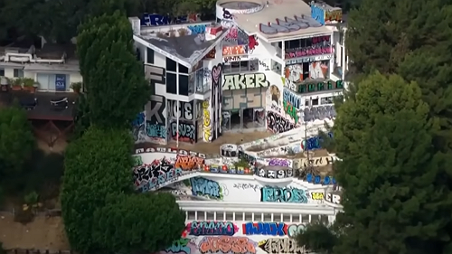 Inside The Worst, Abandoned Celebrity Mansions