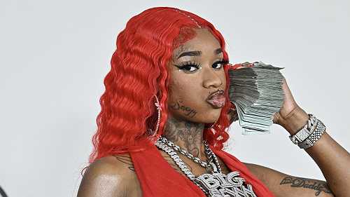 Okay! Social Media Weighs In After Sexyy Red Pops Out With A New Look (WATCH)