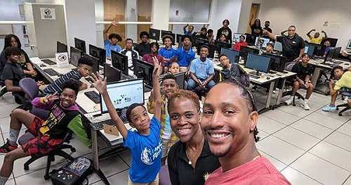 'Project Still I Rise' Nonproﬁt Partners With Google To Equip Youth With AI, Google Workspace Skills
