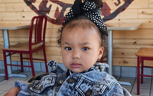 JEANNIE MAI'S DAUGHTER, MONACO, PUT HER ELF ON A SHELF IN 'TIME OUT'