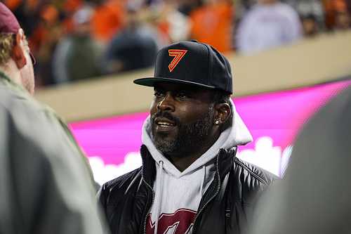 Michael Vick In Talks With Norfolk State, Sacramento State About Head Coaching Position