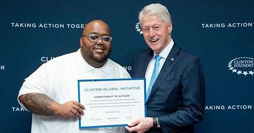 Meet the Black Entrepreneur Who Made History as a Speaker at Bill Clinton’s Largest Annual Event Meet the Black Entrepreneur Who Made History as a Speaker at Bill Clinton’s Largest Annual Event