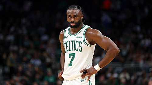Celtics' Brown calls out ref for technical fouls
