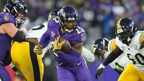Baltimore Ravens roll into playoffs with win over PIttsburgh Steelers