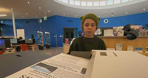 11-year-old boy brings neighborhood together with his own newspaper