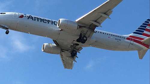 American Airlines Flights Resume After Being Grounded on a Crazy Travel Day