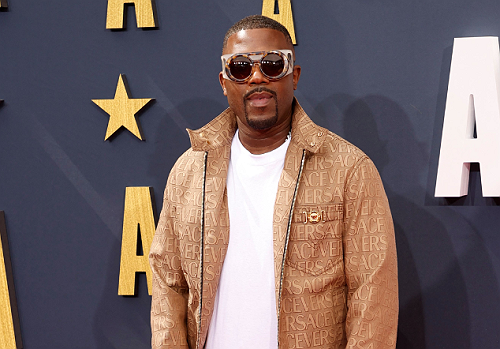 One Veneer Wish: Ray J Kicks Off the Year with a Smile Makeover [Video]