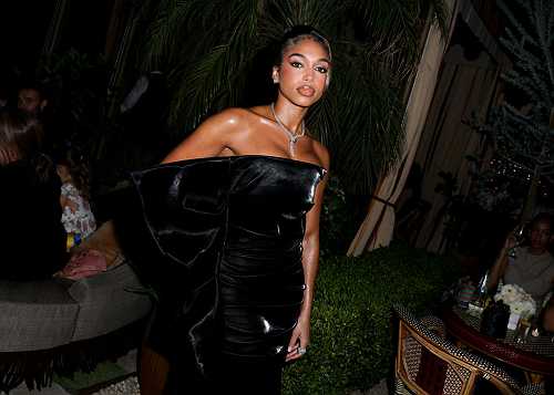 ‘No Thank You Leave Me Aloneeee!’: Lori Harvey Hilariously Shuts Down The Idea Of Dating ‘Lion King’ Star Aaron Pierre