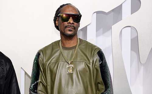Snoop Dogg Set to Host NFL Honors in New Orleans Before Super Bowl Showdown