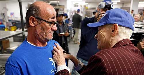 Los Angeles area disaster help centers open amid wildfires