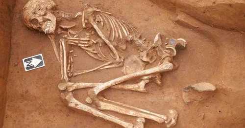 Skeleton of Bronze Age woman discovered at building site in U.K.