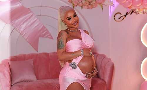 DREAM DOLL CELEBRATES AT HER BABY SHOWER: 'A JREAM COME TRUE'