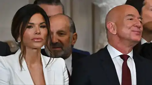 Jeff Bezos Has Unexpected Reaction to Men Gushing Over Fiancée Lauren Sánchez&nbsp;