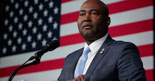 Democratic party needs to focus on taking on Trump, being less 