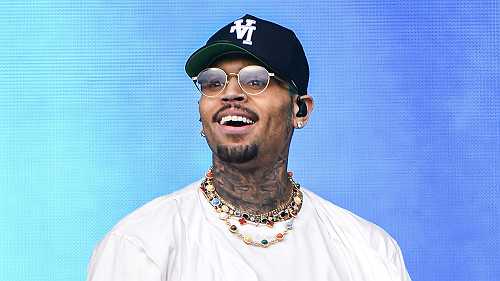 Awww! Chris Brown Seemingly Celebrates His Grammy Win In Adorable Video Alongside Royalty, Aeko & Lovely (WATCH)