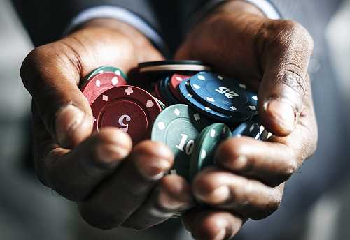 Player psychology: how emotions influence casino decisions - CelebMix