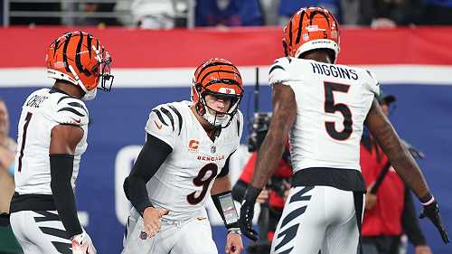 Burrow could alter deal, lauds Eagles' cap control