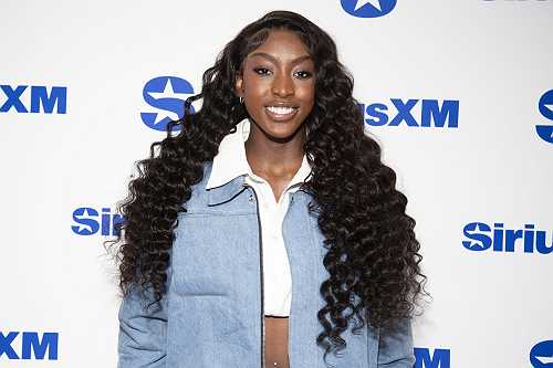 Okay, Sis! Flau'Jae Johnson & Boyfriend Chris Hilton Jr. Channel THIS Iconic 2000's Movie While Teasing New Track (PHOTOS)