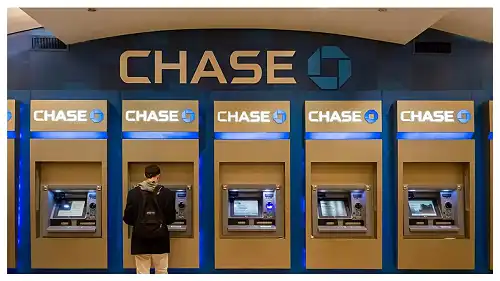 'I Feel Even More Betrayed': Chase Denies Fraud Claim of Man Who Lost $142K to Scammer, Claims He Verbally Confirmed Transfer But Must Get Subpoena to Access Recording