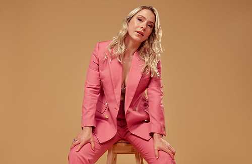 Lucy Spraggan rush releases new single & announces details of 8th studio album 'Other Sides Of The Moon' - CelebMix