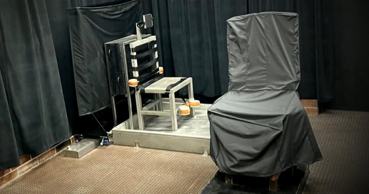 South Carolina executes convicted murderer by firing squad