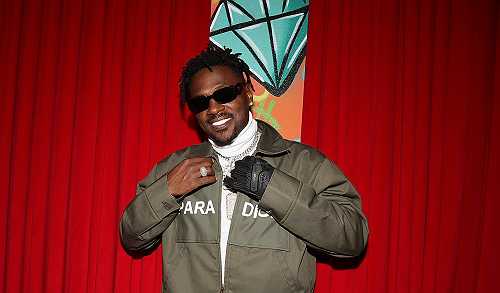 Who That, Sir? Antonio Brown Shares Video With Mystery Woman After Publicly Dissing His Son's Mother (WATCH)