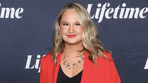 Okay! Gypsy Rose Turns Heads After Showing Off Her New Look In Family Photo With Infant Daughter