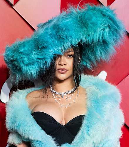Rihanna Sparks Pregnancy Rumors After Fenty Beauty Look In Paris