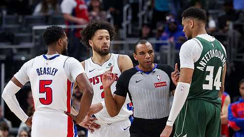 Malik Beasley disagrees with Giannis Antetokounmpo's shimmy after late-game block