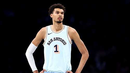 Wemby says he's progressed to lifting weights