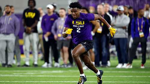Officials: Ex-LSU WR Lacy died in apparent suicide