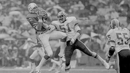 Former NFL TE Hasselbeck dies at age 70