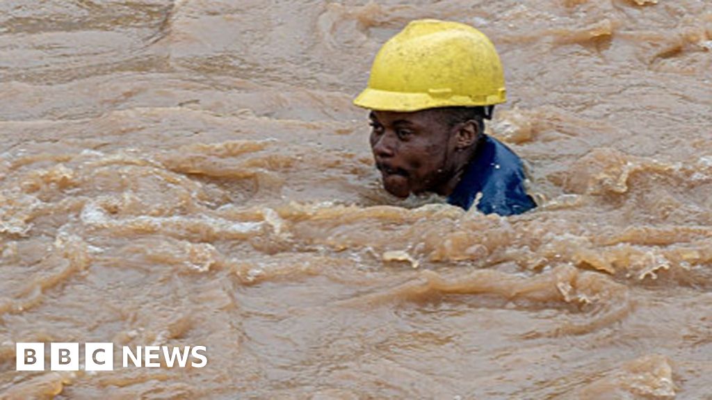 DR Congo floods: Dozens dead after Kinshasa deluge